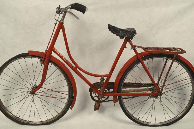 2015.55.1 (1) Red Bicycle