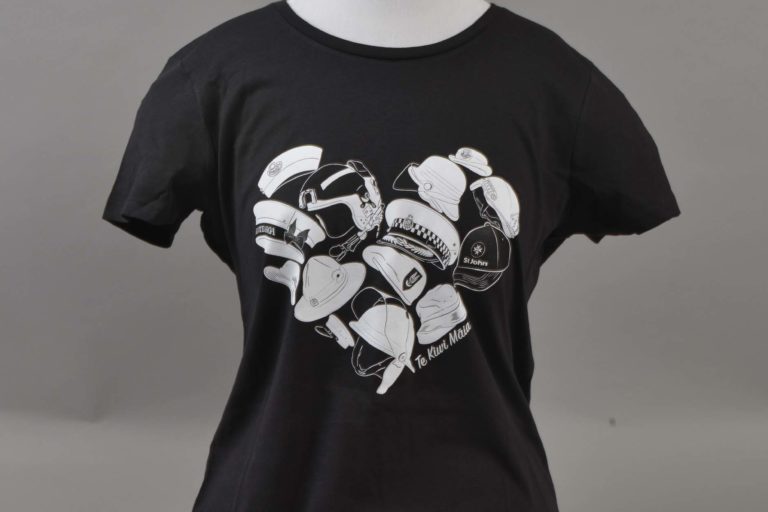 2020.45.1 Te Kiwi Māia T-shirt