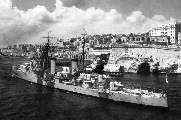 AAM 0048 Black Prince entering Grand Harbour Malta 1953 (1) HMS Black Prince entering Malta Harbour 1953