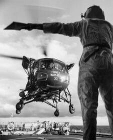 Wasp deck landing on HMNZS Waikato