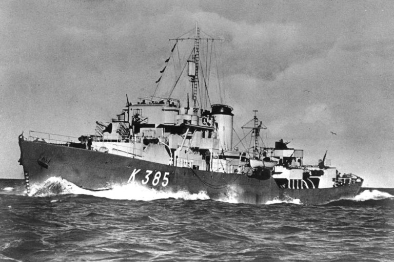 ABK 0033 HMNZS Arabis HMNZS Arabis