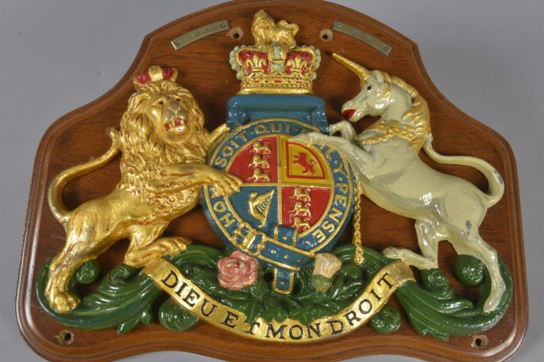 SBA-0113-Coat-of-the-Royal-Arms Royal Coat of Arms