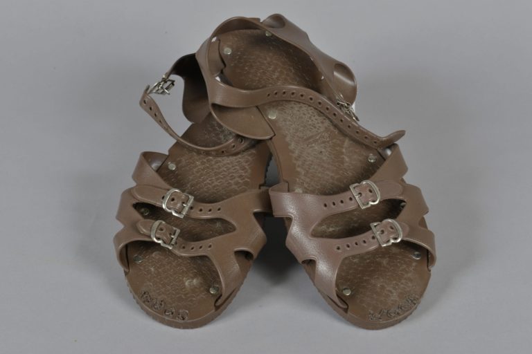 _TC05090 Placky Sandals